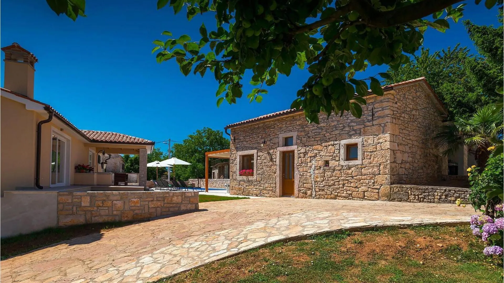 Holiday home Villa Mathilda Milotski Breg